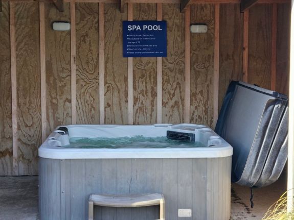 Bulls holiday park spa pool