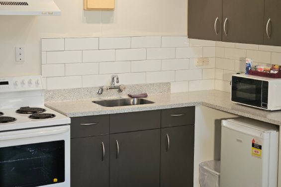 2-Bedroom with Loft - kitchen