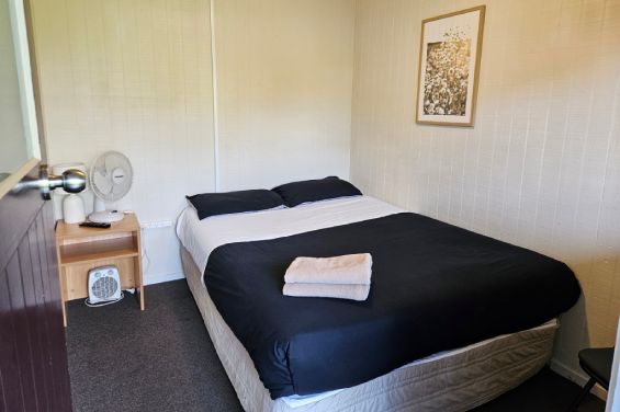 Standard Cabin - bed